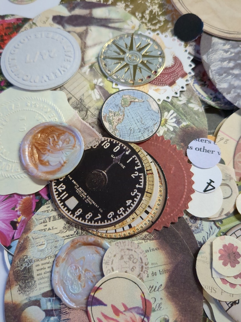 100 Piece Circle Ephemera Pack - Etsy