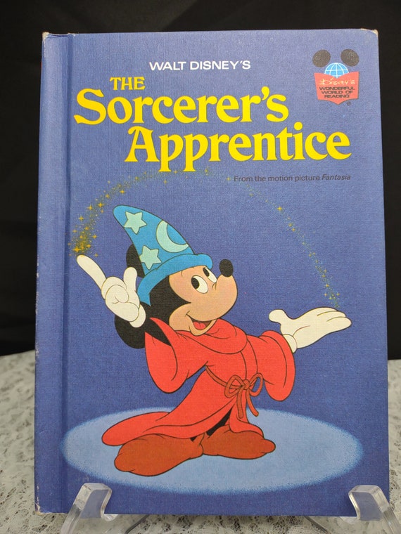 Vintage Disney “wonderful World of Reading” Hardcover Book - 1970s