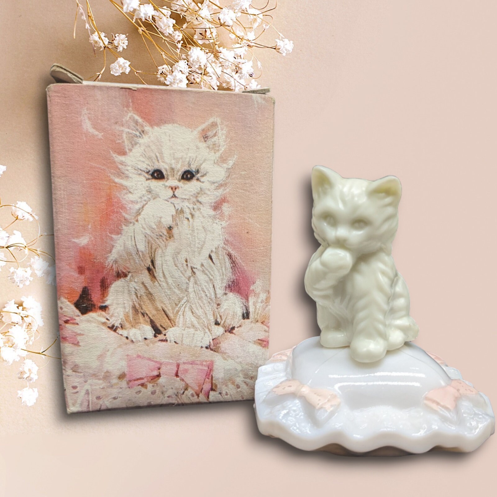 AVON 猫 ヴィンテージ 人形 置物 未使用 ビクトリア朝 キャット ドール Vintage Avon Sitting Pretty and Royal Siamese Cologne Bottles - Etsy