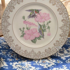The Lenox garden bird plate collection ruby-throated hummingbird made by Lenox 1989