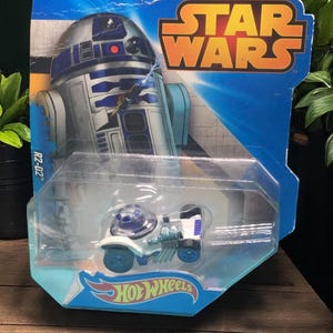 Hot Wheels Star Wars Character Cars R2-D2 & C-3PO 2 Car Pack