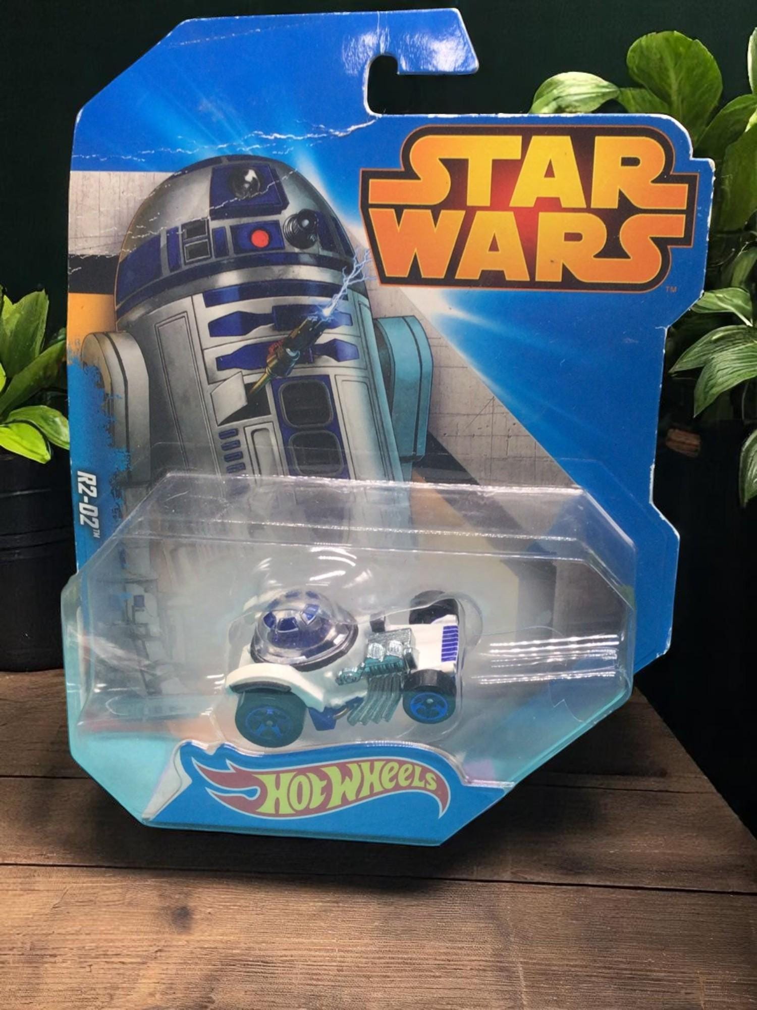 Hot Wheels Star Wars R2-D2 Character Car – 1:64 Scale Collectible Vehicle For Kids & Fans - View #3