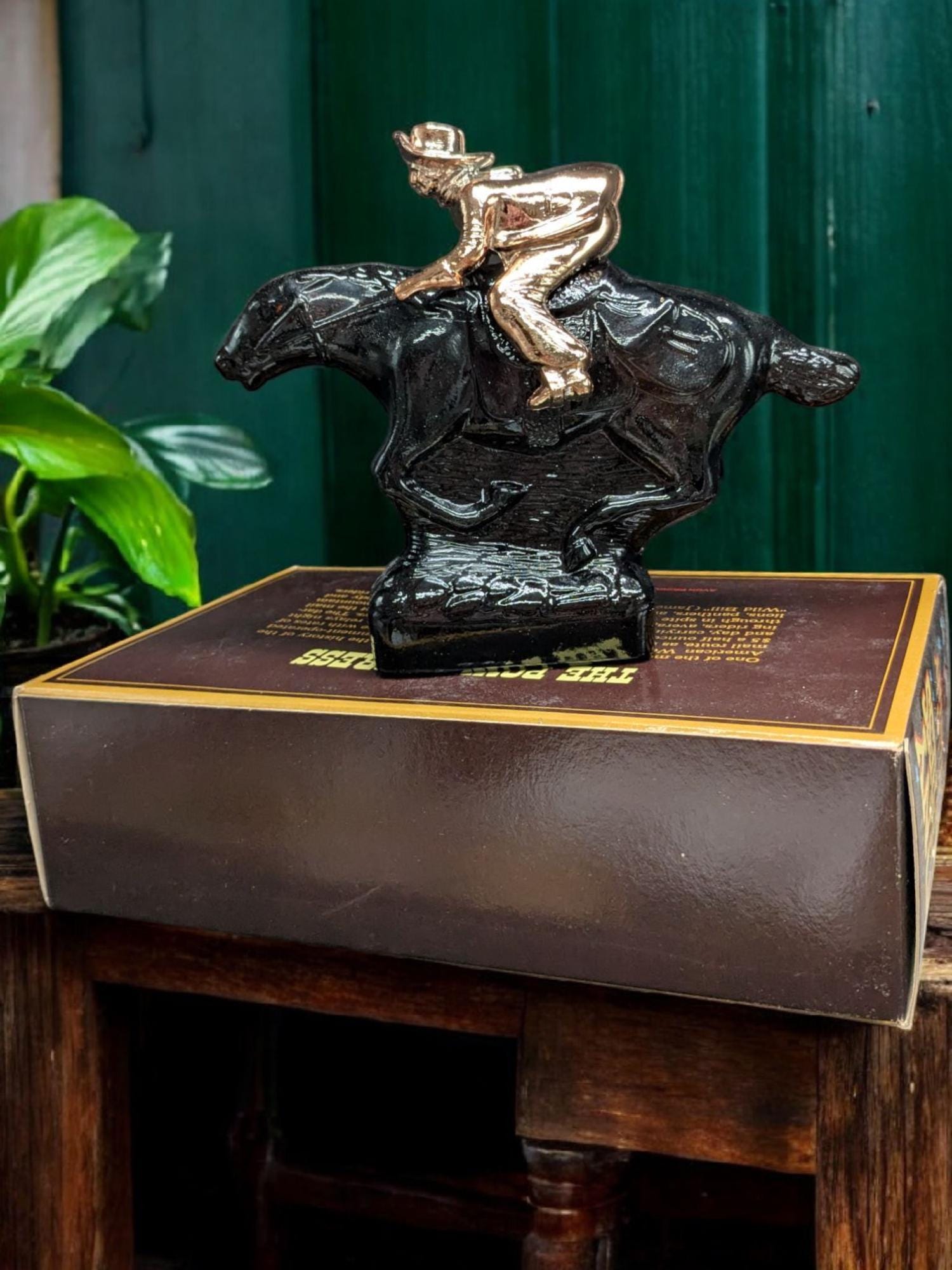 Vintage 1970s Avon Pony Express Wild Country Aftershave Decanter