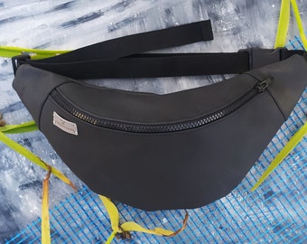 Vegan Leather Fanny Pack: Unisex Belt Bag for Travel & Festivals