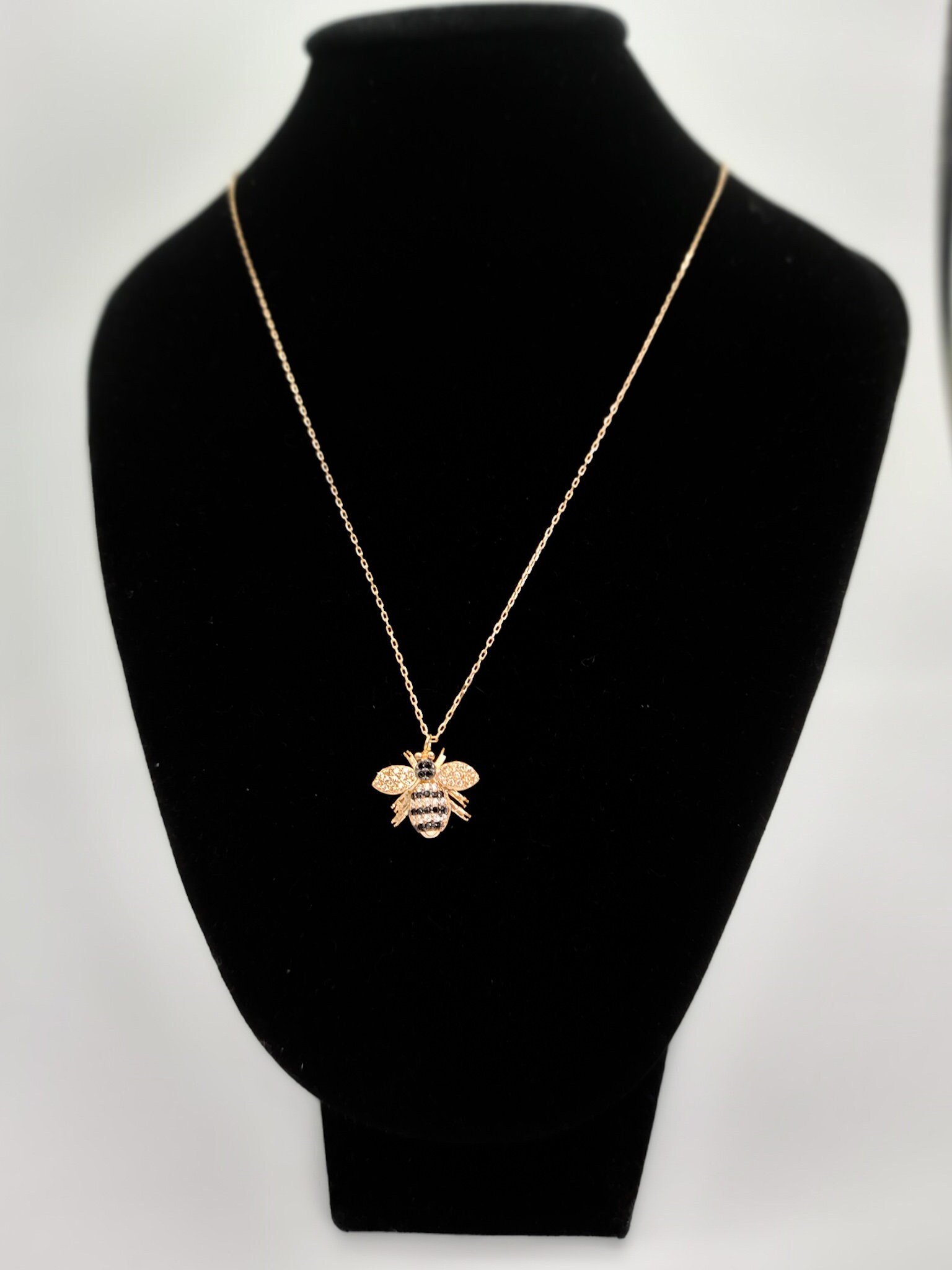 Silver Bee Necklace,honey Bee Pendant,silver Necklace,dainty Bee