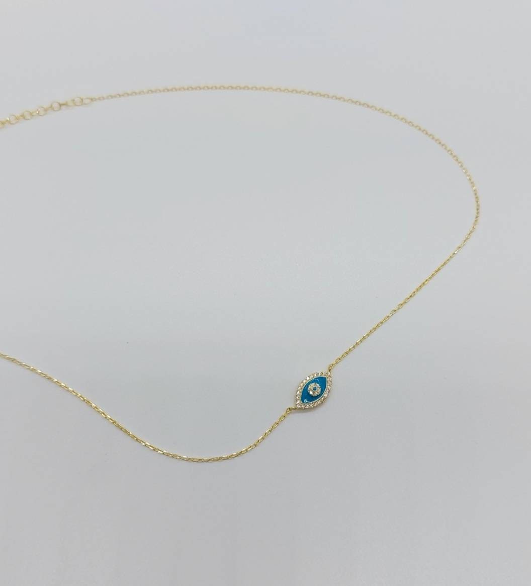 Kendall jenner 2024 evil eye necklace