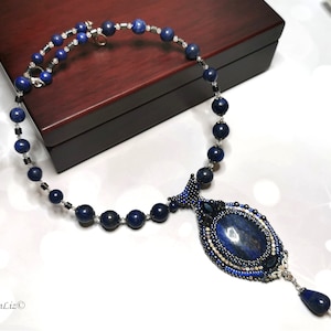 Necklace lapis lazuli. Contemporary necklace with a beautiful oval lapis lazuli pendant. Handmade necklace.