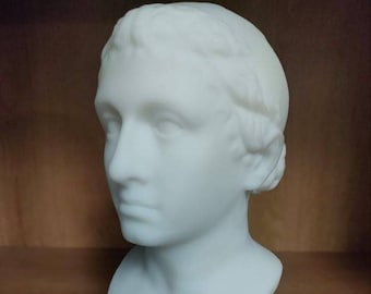 Queen Cleopatra Bust Egyptian Replica 3D Printed.