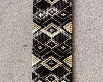 Shadows Peyote Stitch Bracelet Pattern