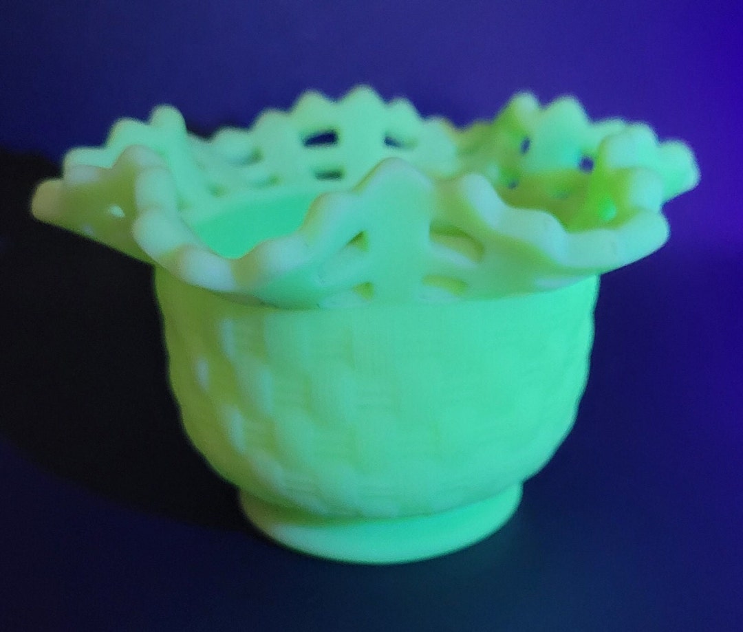 Vintage Fenton Custard Glass Basket, Uranium Glass, Fenton Collectable