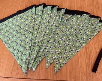 Banderines con bandera a cuadros de coches de carreras para habitación infantil o guardería