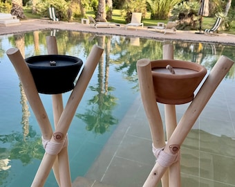 Bougie d’extérieur en terre cuite, Brasero, Torche et Flambeau avec Pieds en Bois Brut, Bougie sur Trépieds, Éclairage Extérieur Naturel