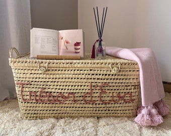 Personalized wicker storage trunk, storage chest to personalize in palm leaves, customizable toy chest