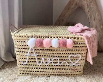 Personalized wicker storage trunk, storage chest to personalize in palm leaves, chest and toy basket