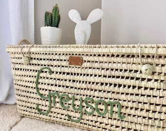 Trunk, basket & straw storage chest to personalize, customizable woven laundry basket, wicker toy box to embroider