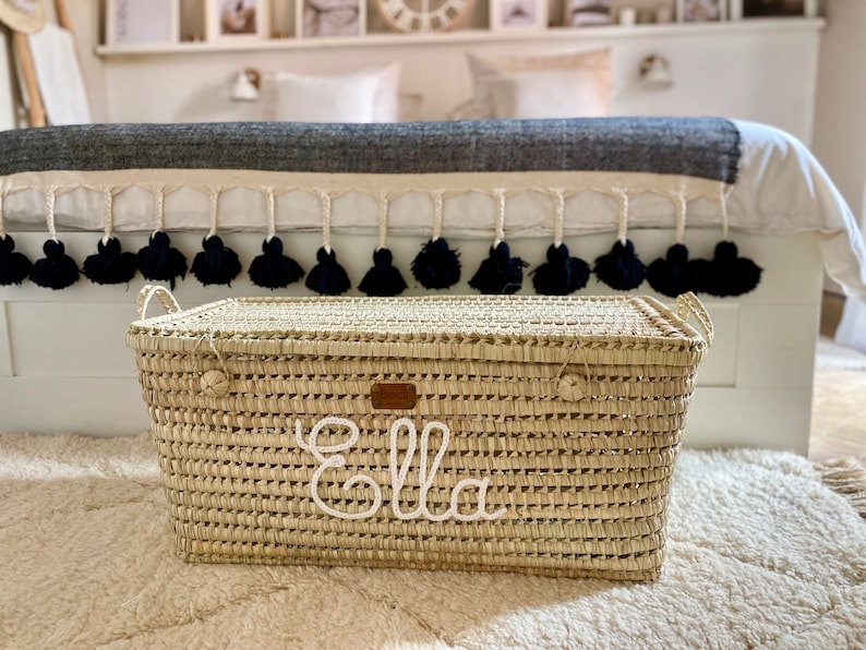 Personalized wicker storage trunk, storage chest to personalize in palm leaves, toy chest image 5