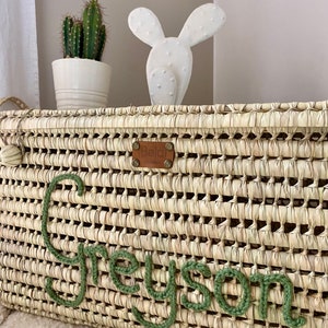 Personalized wicker storage trunk, storage chest to personalize in palm leaves, toy chest image 7