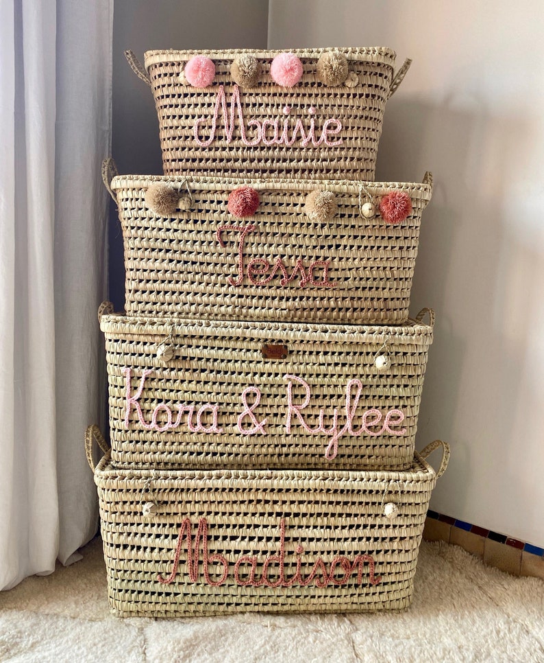 Personalized wicker storage trunk, storage chest to personalize in palm leaves, toy chest image 1
