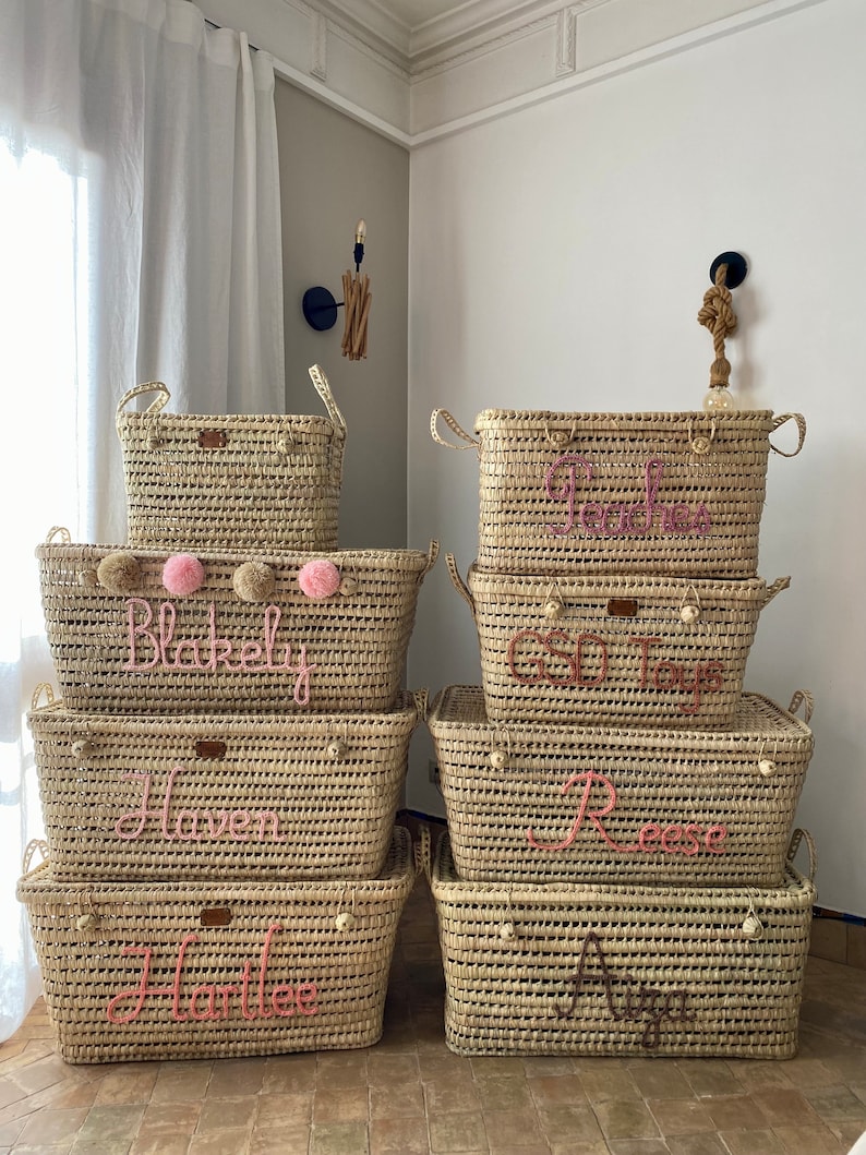 Personalized wicker storage trunk, storage chest to personalize in palm leaves, toy chest image 9
