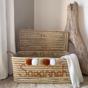 Trunk, basket & straw storage chest to personalize, customizable woven laundry basket, wicker toy box to embroider image 9