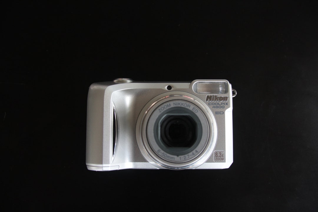 Nikon COOLPIX 4800 Etsy.de