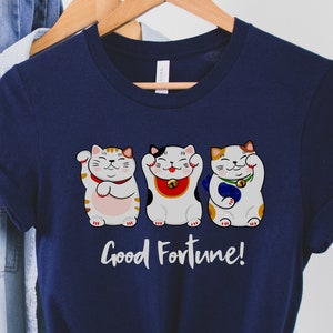 Camiseta Lucky Cat Maneki Neko Camiseta gráfica, camisa amante de gatos, boa sorte