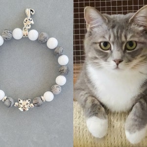 Light Gray Tabby White Cat Bracelet | Cat lover gift | Cat memorial bracelet | Pet bracelet | Cat charm | Cat jewelry | Cat gift | Cat charm