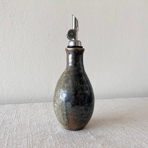 和 Japanese Style Oil Dispenser