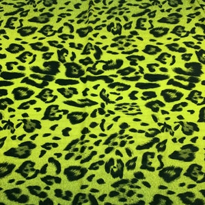 Ombré leopard design print on the best quality nylon spandex 4-way stretch 58/60”sold by the YD.ships worldwide from Los Ángeles California.