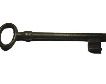 150 years old steel chest&#39;s key!