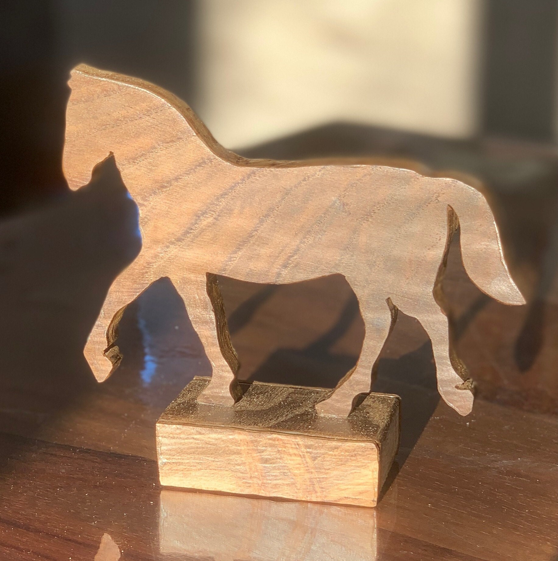 Création d'une Sculpture de Cheval en Chêne Massif