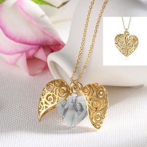 Heart Photo Locket, Photo Locket Necklace, Memorial Locket, Flower Locket Necklace, Valentine&#39;s Day Gift, Mother&#39;s Day Gift, Gift For Her