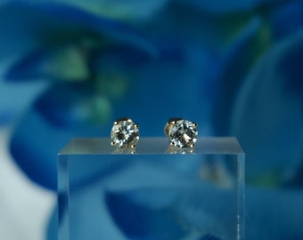 Boucles d'oreilles clous aigue-marine or 585 bleu 14K