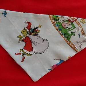 The Grinch Stole Christmas Snap on dog bandana/ The Grinch/ Christmas/ Holidays/ Pet gift/ Christmas Gift/ Dog mom/ Cotton bandana/Puppy