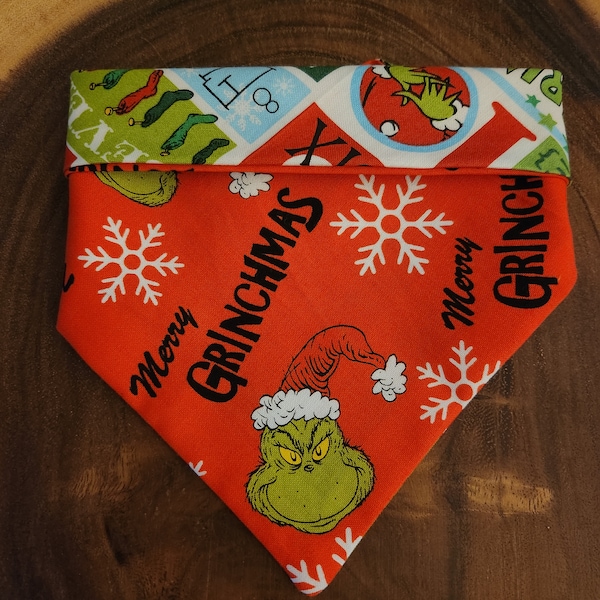 The Grinch Stole Christmas Snap on dog bandana/ The Grinch/ Christmas/ Holidays/ Pet gift/ Christmas Gift/ Dog mom/ Cotton bandana/Puppy