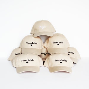 Personalized embroidered cap, beige color, unisex and adjustable at the back with a metal buckle image 6