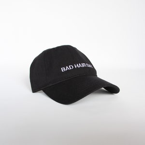 Personalized embroidered cap, unisex, 100% black cotton, one size and adjustable at the back image 2