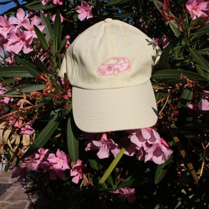 Casquette brodée et personnalisée, couleur citron pastel, 100% coton, mixte et réglable à l'arrière par une boucle en métal image 6