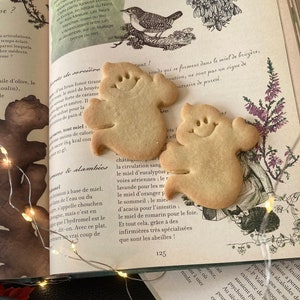 Ghost cookie cutters, personalized cookie for Halloween party to offer