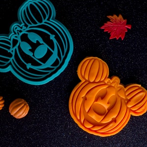 Pumpkin mouse cookie cutters, personalized Halloween party cookie to offer, Mickey and Minnie