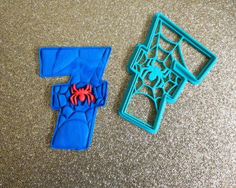 Emporte-pièce chiffre Spiderman mini araignée offerte - emporte-pièce pour biscuits. Emporte-pièce anniversaire.