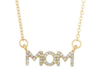 Colar com pingente de mãe