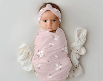 Baby Swaddle Blanket, Baby girl swaddle, Baby girl blanket, Swaddle blanket gift, Newborn girl gift, Baby shower gift, cottage core blanket
