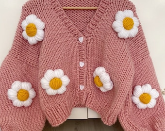 Daisy Cardigan, Floral Cardigan, Chunky Knitwear, Handgemaakt, Oversize Cardigan, Kerstcadeaus voor vrouwen, Winter Cottagecore, Cadeau voor haar