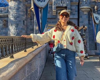 Cárdigan de fresa / Hecho a mano / Regalo de Navidad para mujer / Cárdigan grueso de gran tamaño / Cárdigan con mangas globo