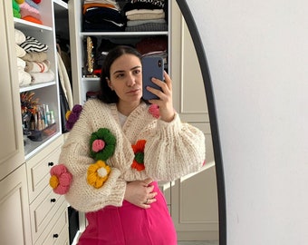 Cárdigan de punto grueso hecho a mano / Suéter de lana floral extragrande
