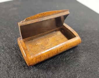 Vintage wooden snuff box from the 19th or early 20th century (VBM0868)