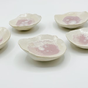 Jewelry bowl ceramic 6-7.5 cm jewelry bowl handmade ring dish handmade blush pink