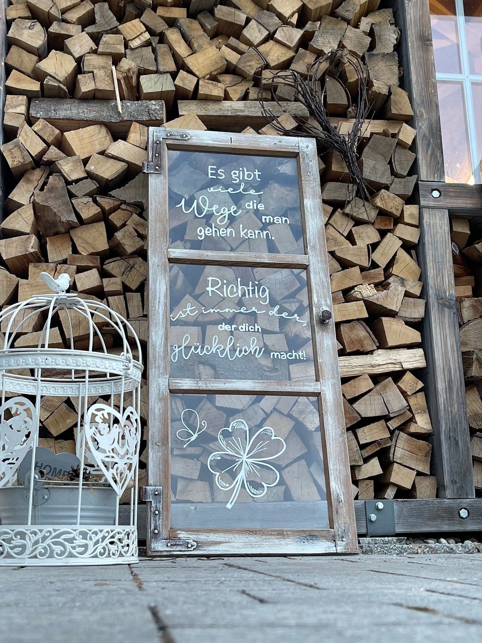 Altes Fenster Dekofenster mit Spruch GLÜCK Beschriftung und