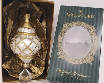 Vintage Holiday Waterford Heirloom Glass Sophisticated Finial Christmas Ornament